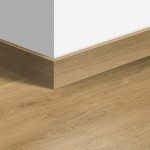 Listwa przypodłogowa parkietowa Quick Step QSPSKR04762 Dąb szczotkowany  naturalny ciepły