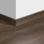 Listwa przypodłogowa standardowa Quick Step QSSK04766 Dąb szczotkowany brązowy